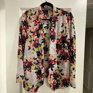 ASTR Floral Flowy Blazer